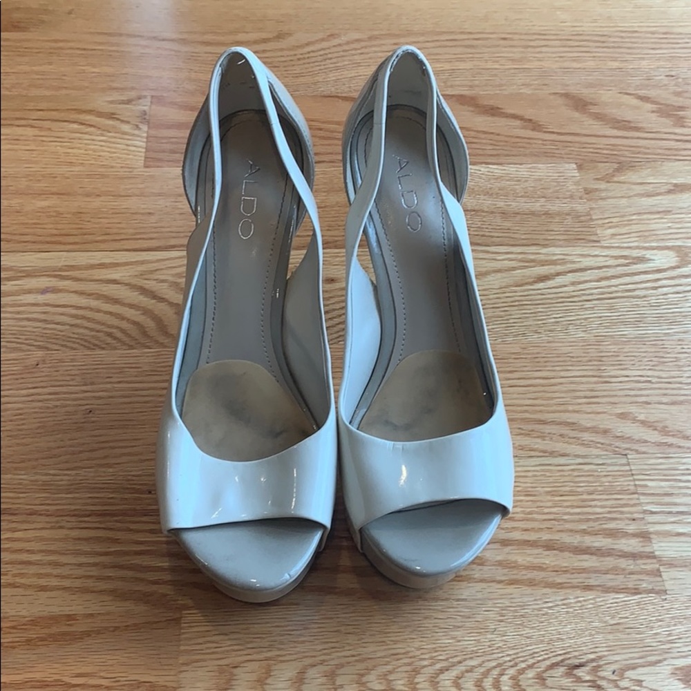Aldo two-toned patent pumps